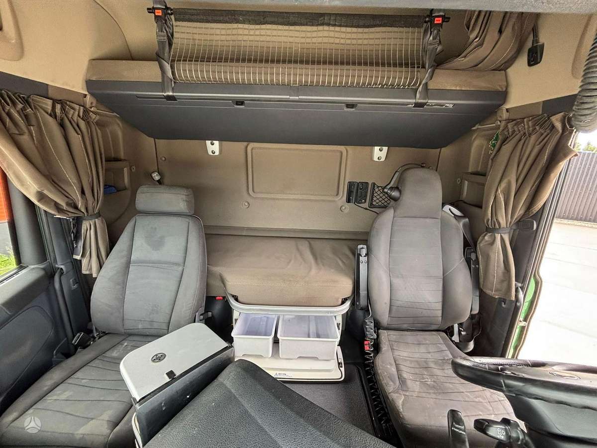Scania R 450 6x2, single sleeper