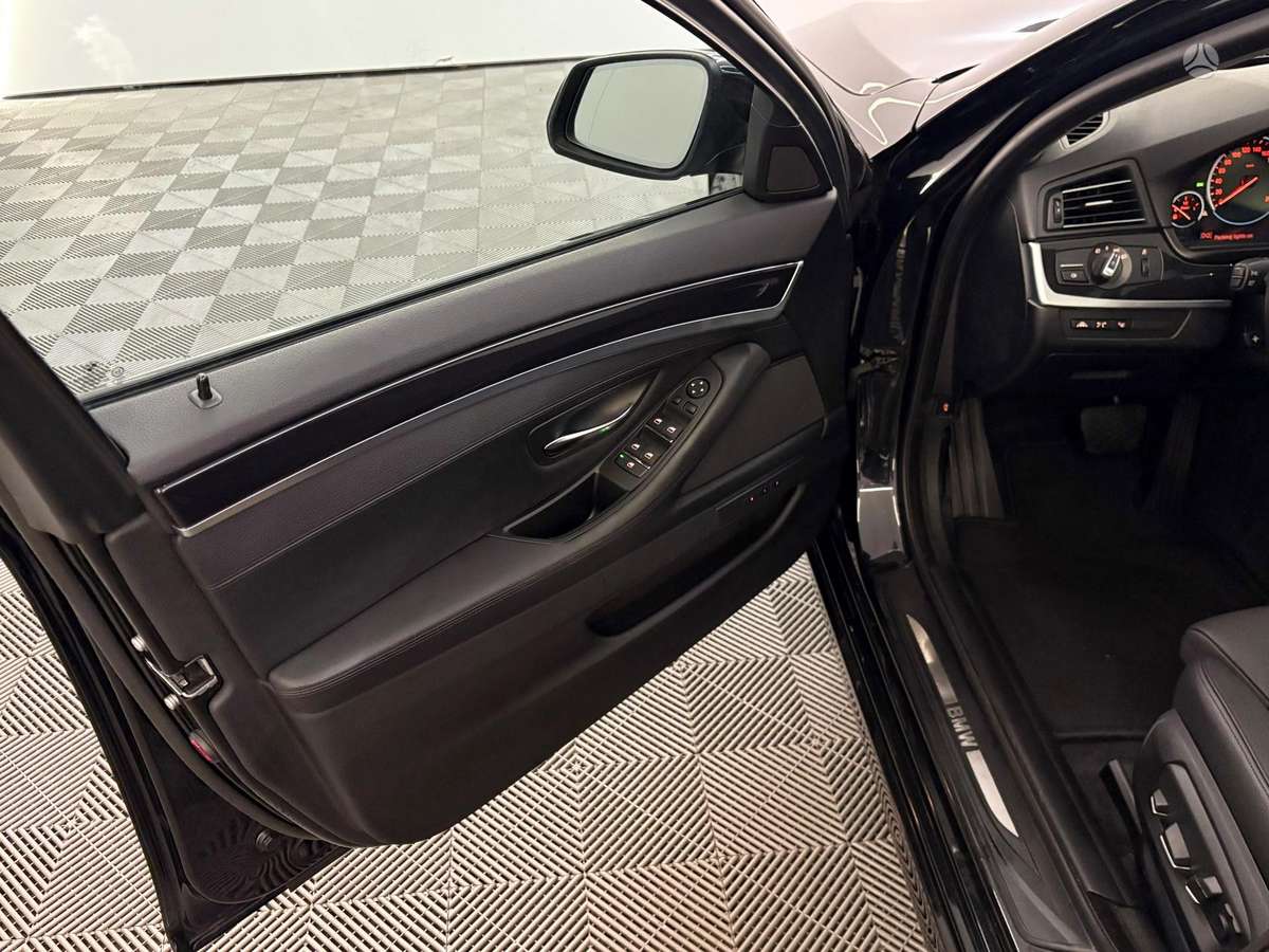 BMW 535, 3.0 l., wagon