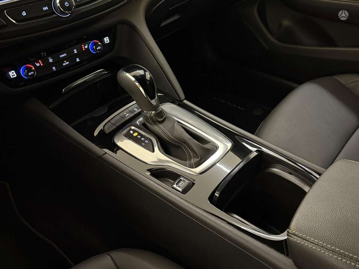 Opel Insignia, 2.0 l., Универсал