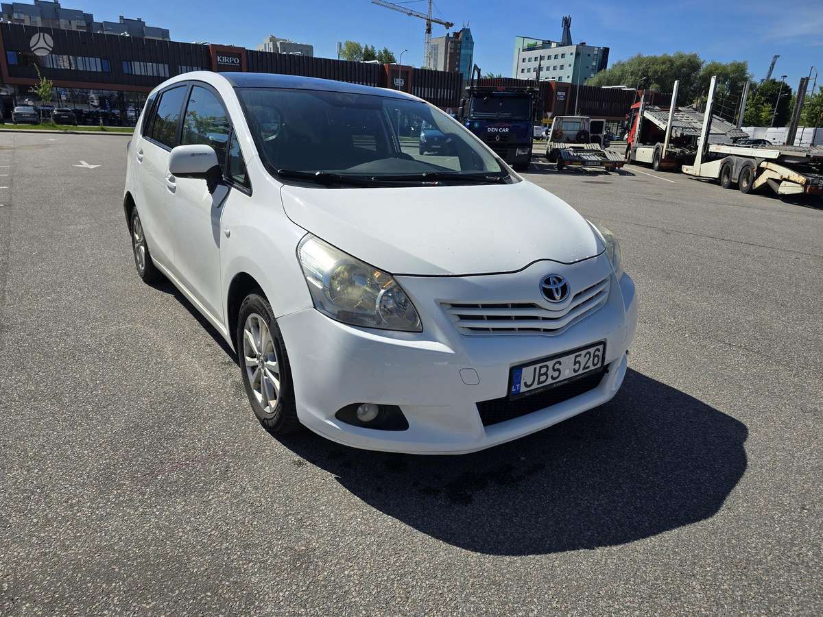 Toyota Verso - 2