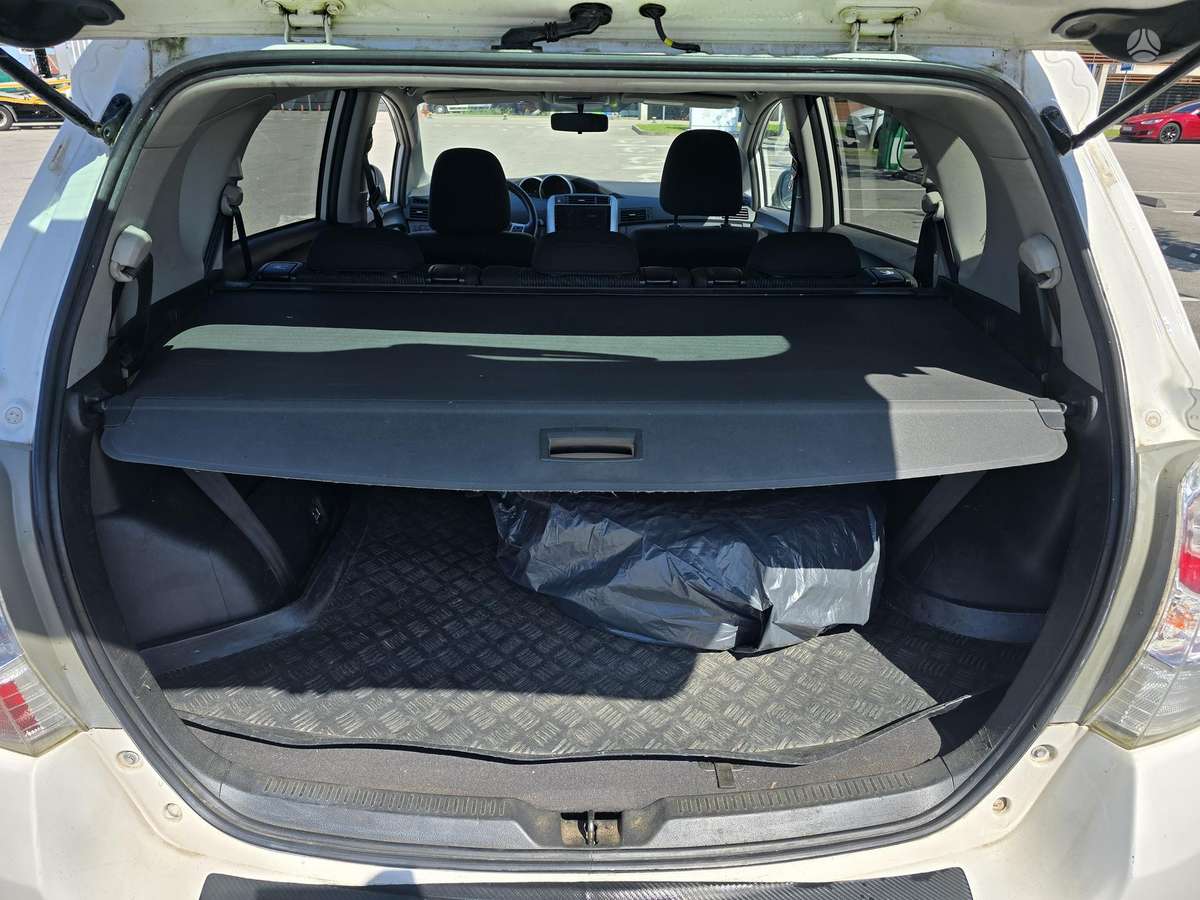 Toyota Verso - 9
