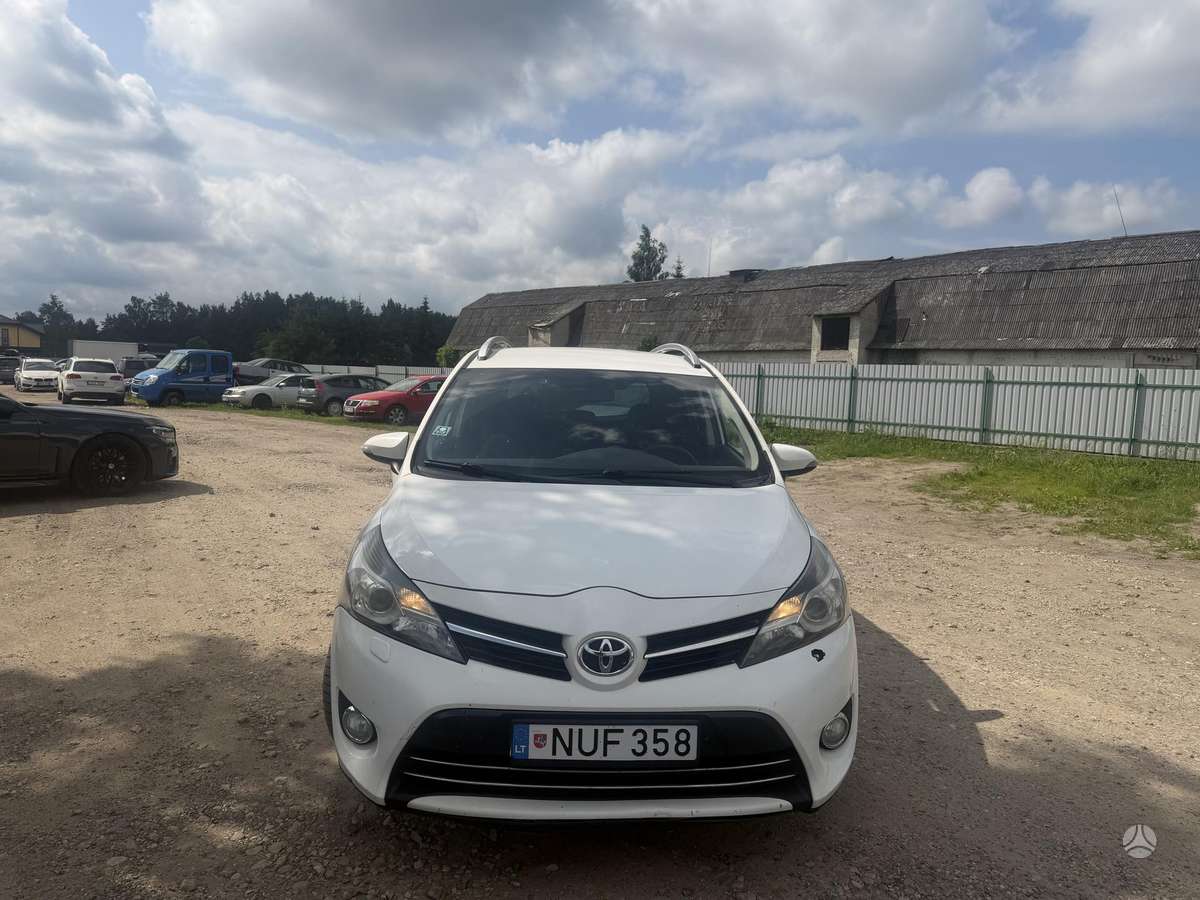 Toyota Verso - 2