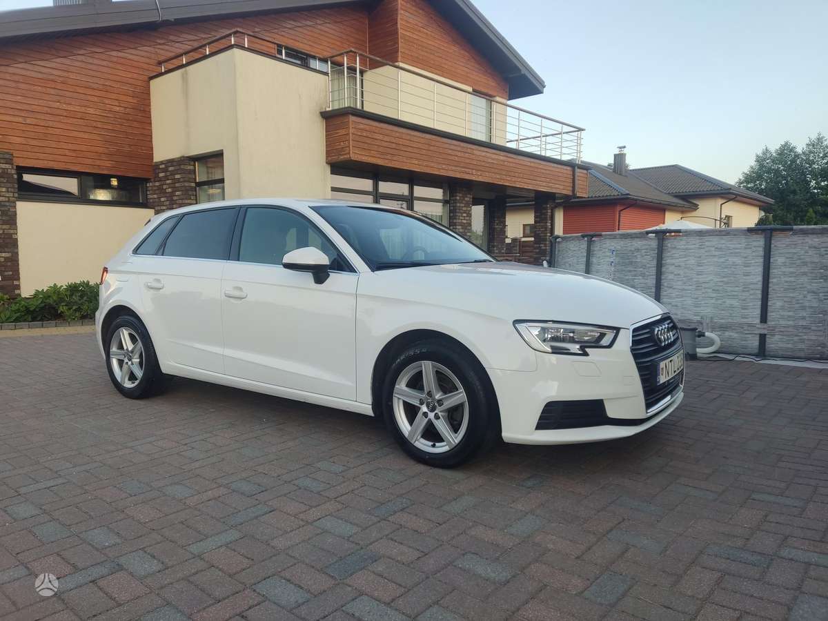 Audi A3, 1.6 l., Хэтчбек