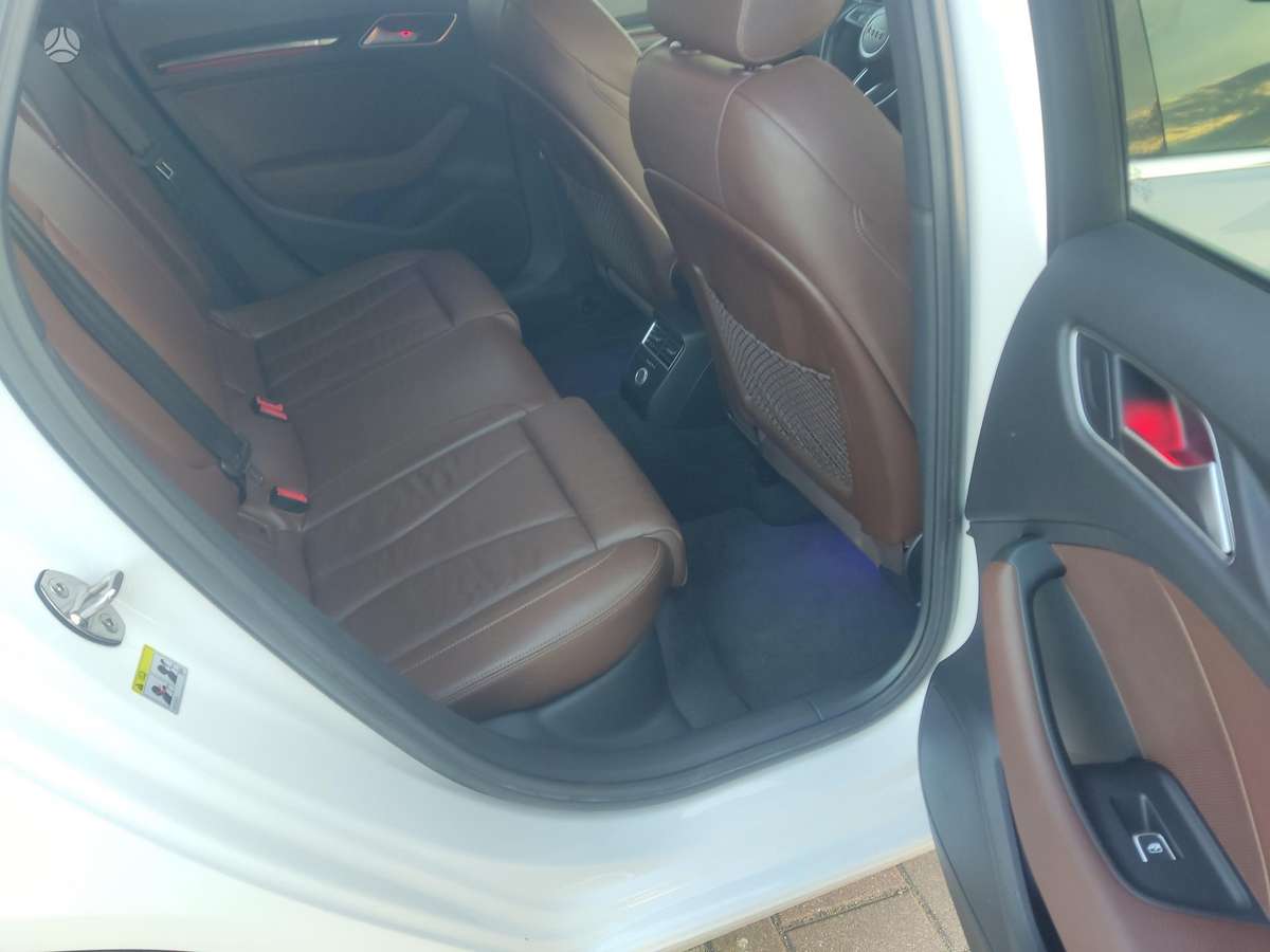 Audi A3, 1.6 l., hatchback