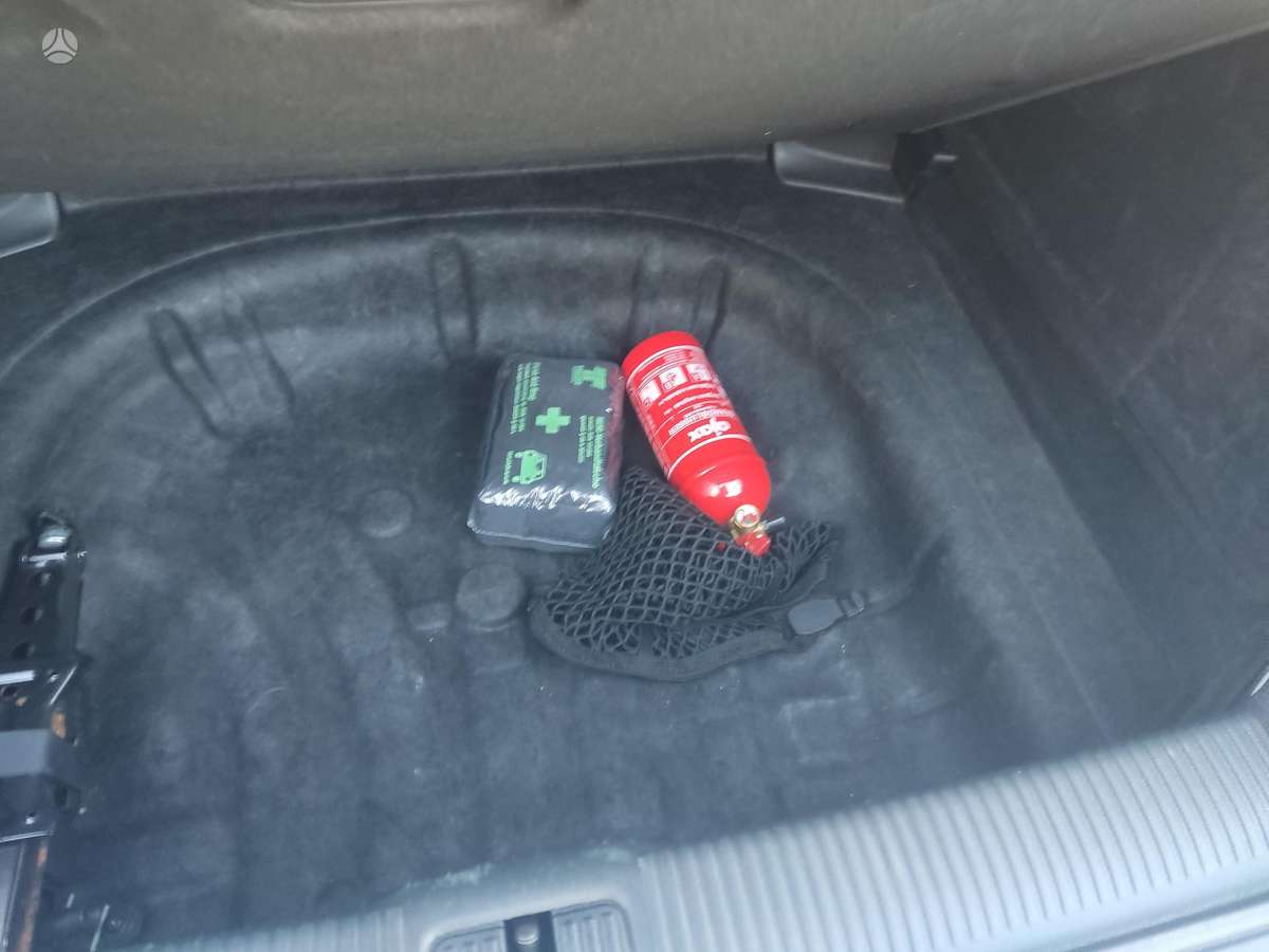Audi A3, 1.6 l., hatchback