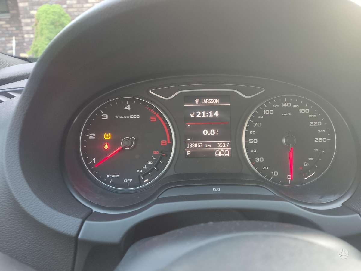 Audi A3, 1.6 l., Хэтчбек