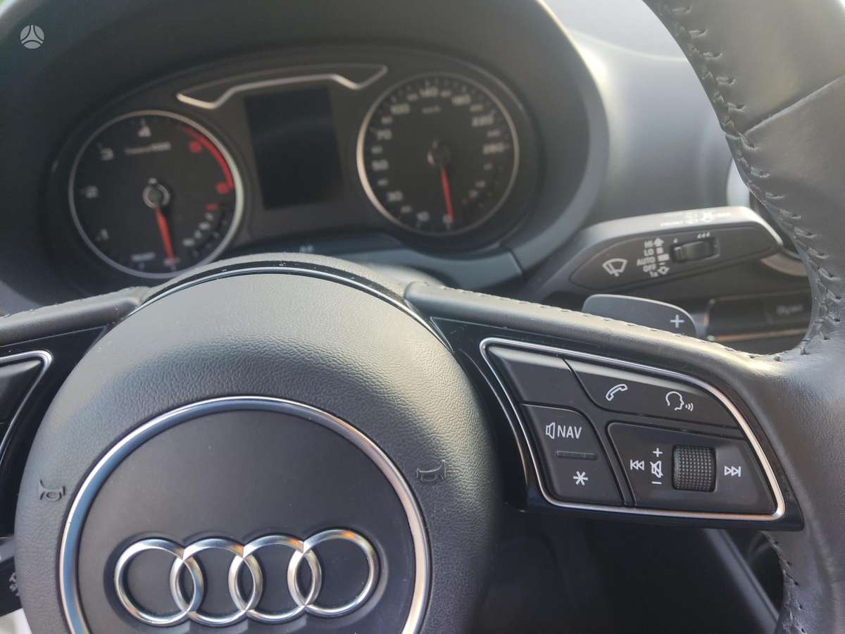 Audi A3, 1.6 l., Хэтчбек