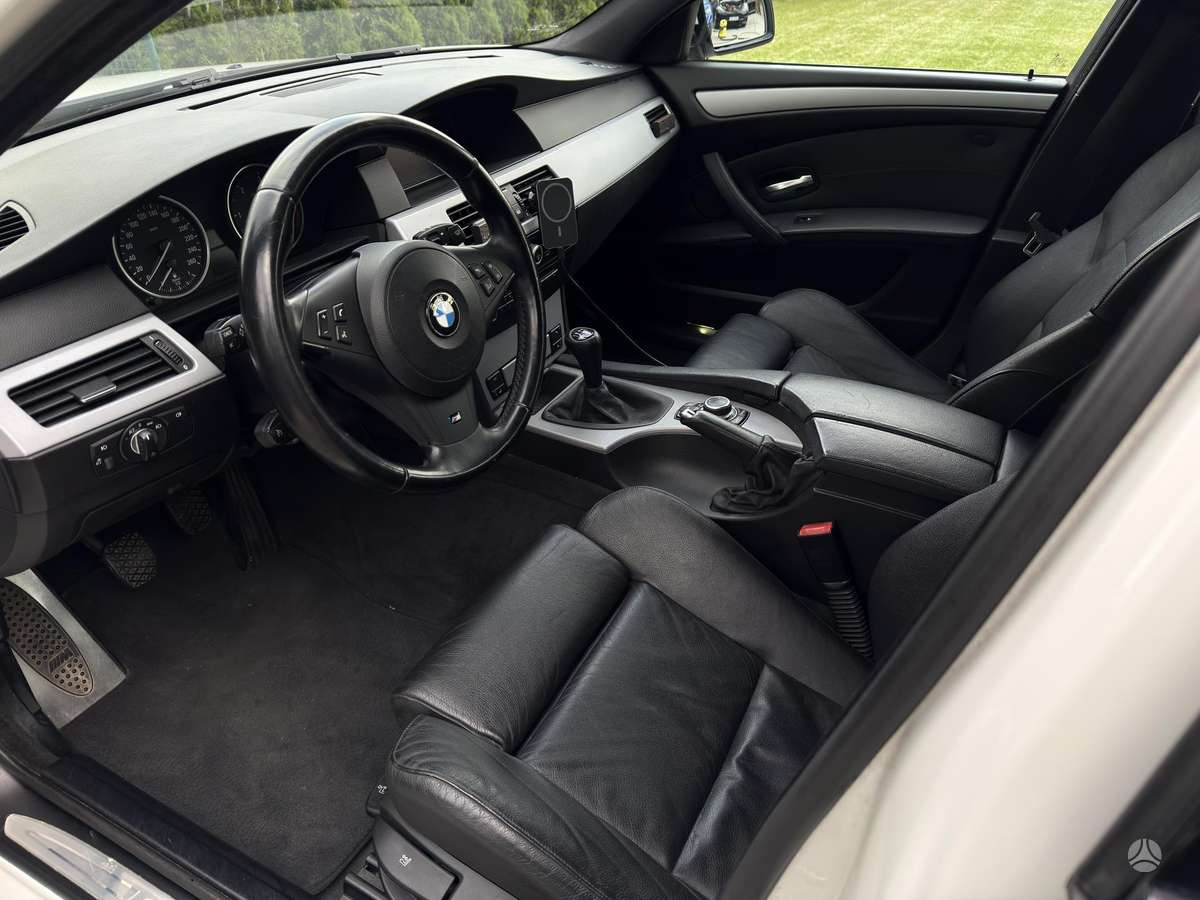 BMW 525, 3.0 l., Универсал