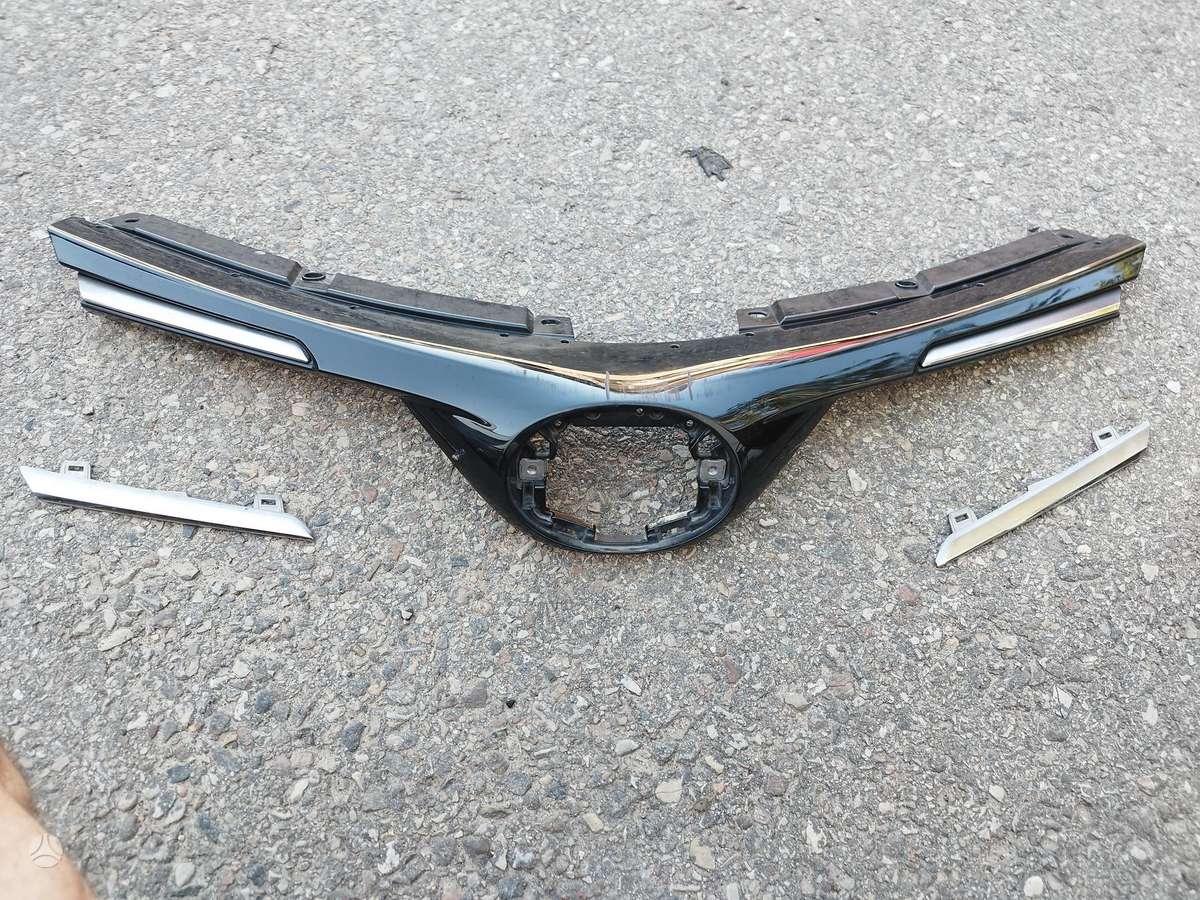 Toyota RAV4, 53126-42090/100, front grill