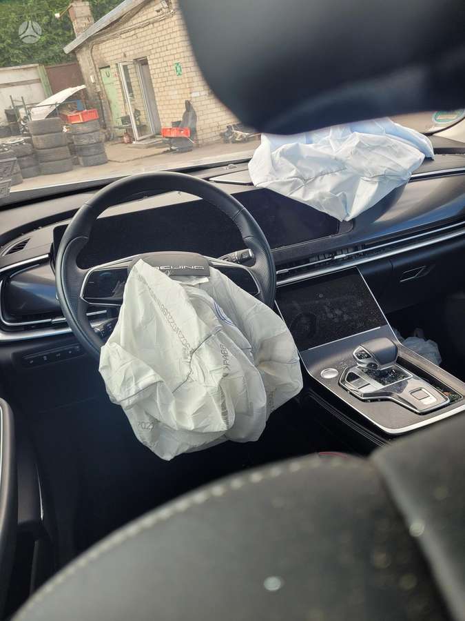 Baic X75
