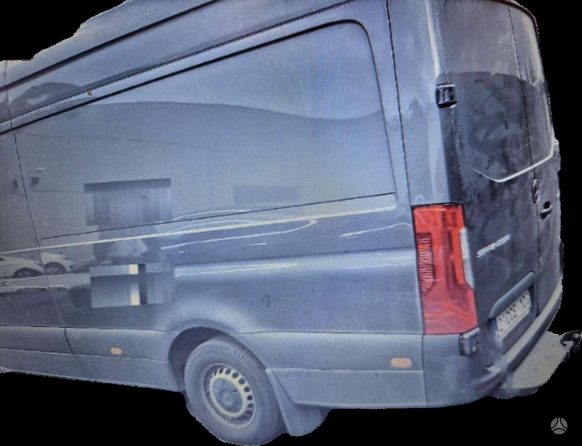 Mercedes-Benz Sprinter, preču