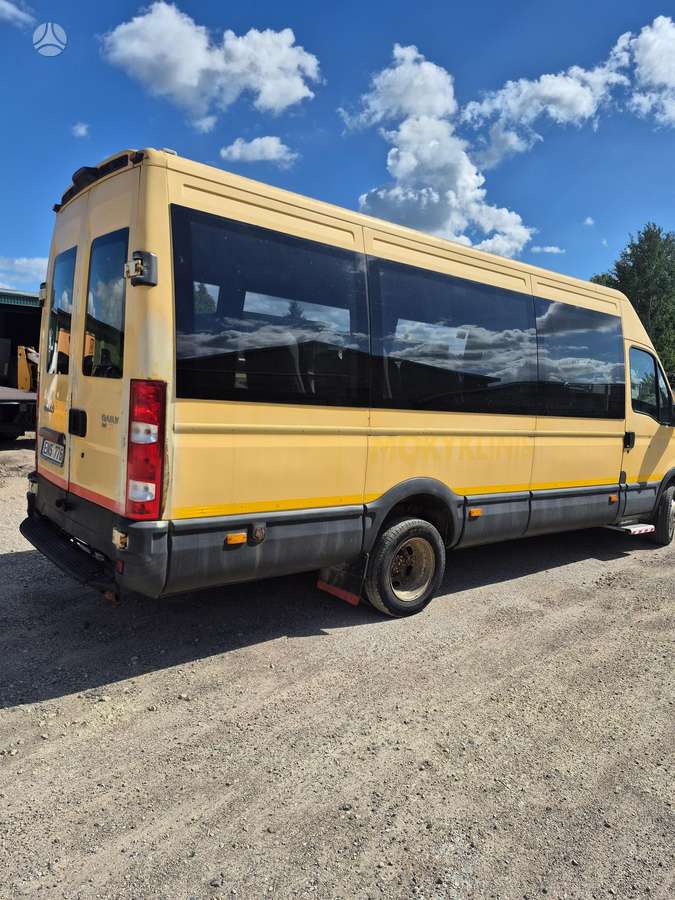 Iveco 50c15, keleivinis mikroautobusas