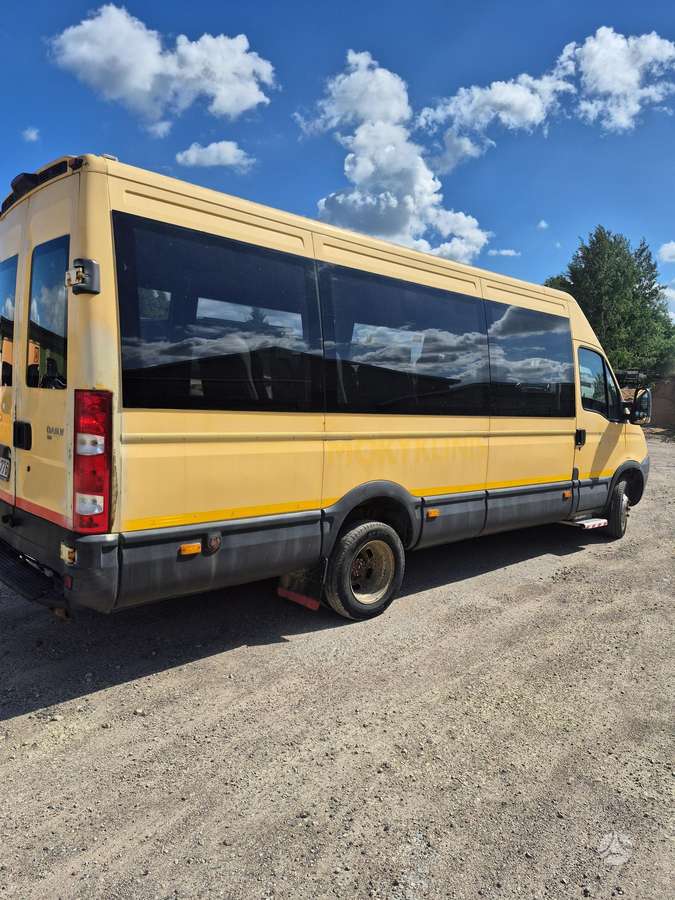 Iveco 50c15, keleivinis mikroautobusas