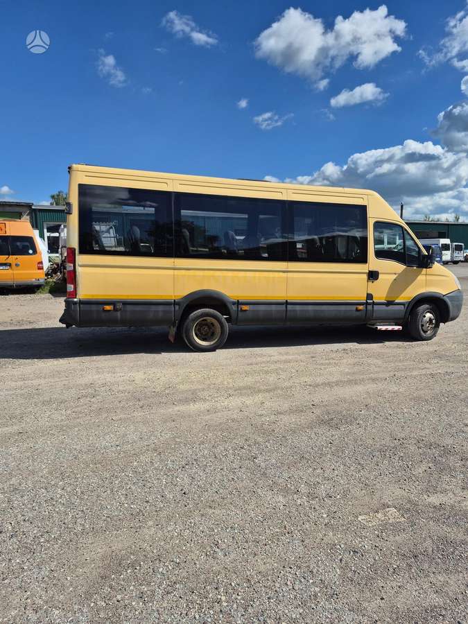 Iveco 50c15, keleivinis mikroautobusas