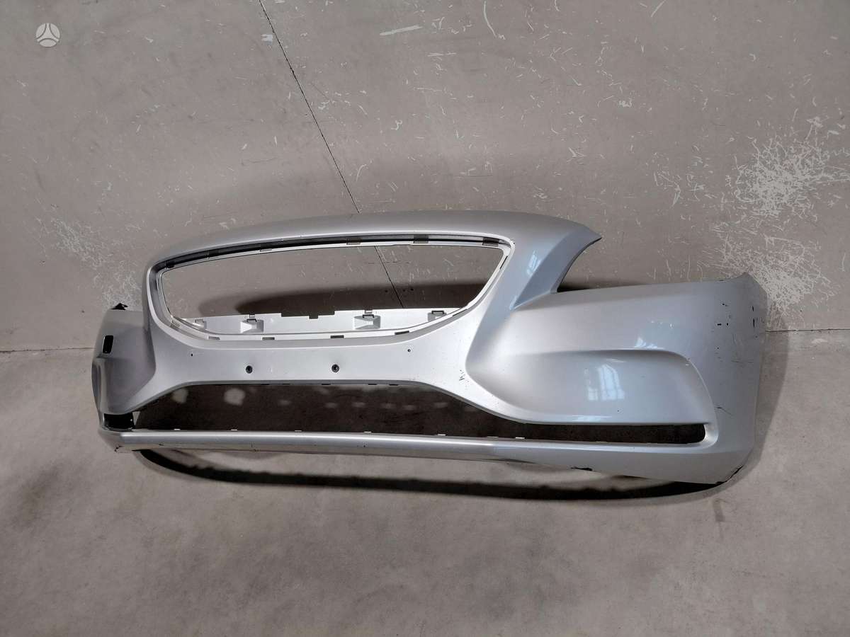 Volvo V40 bumpers