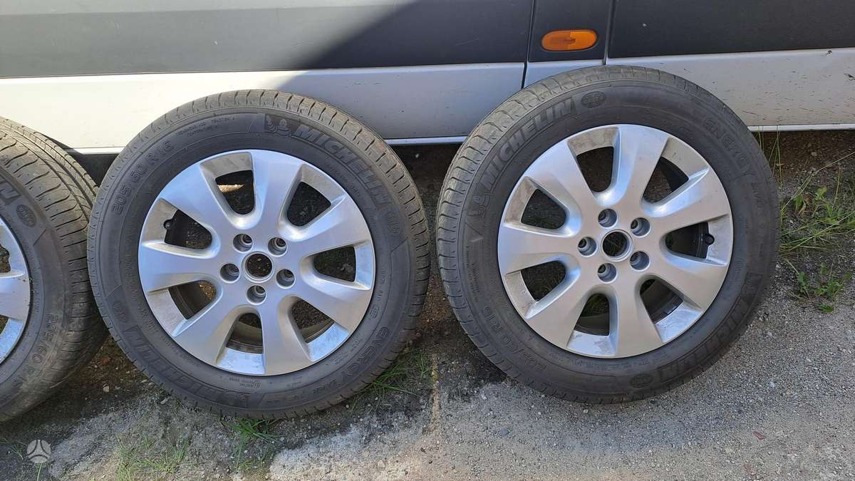 Opel Combo, lengvojo lydinio, R16