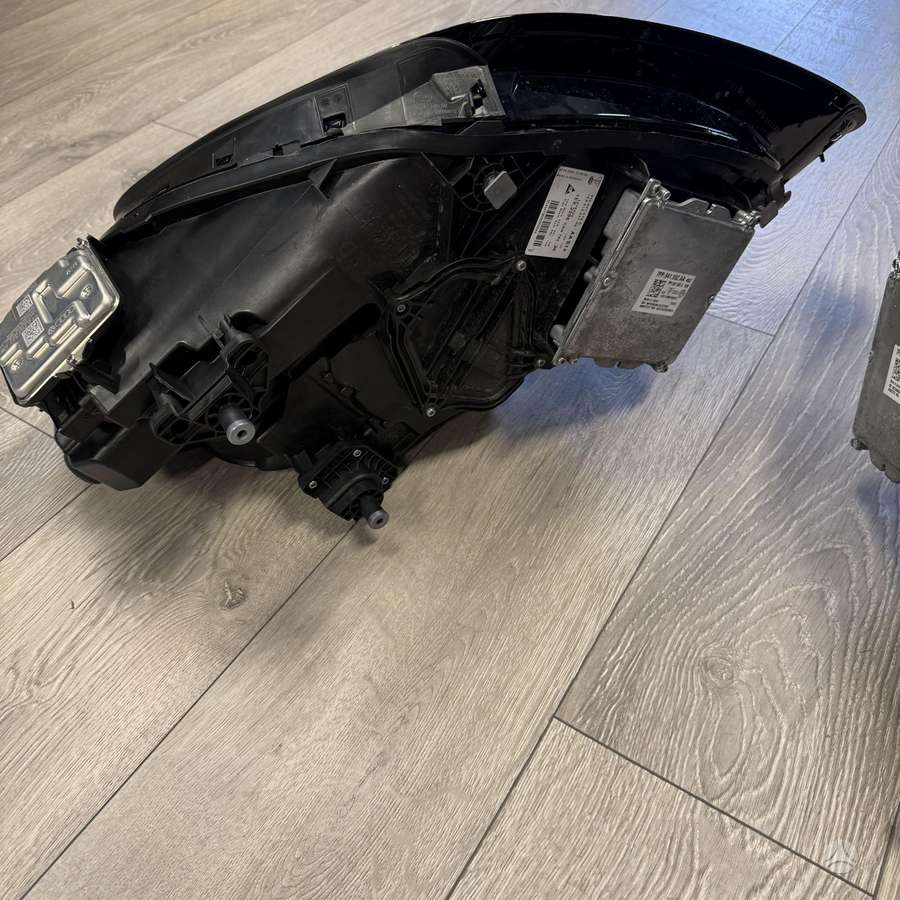Porsche Cayenne фары