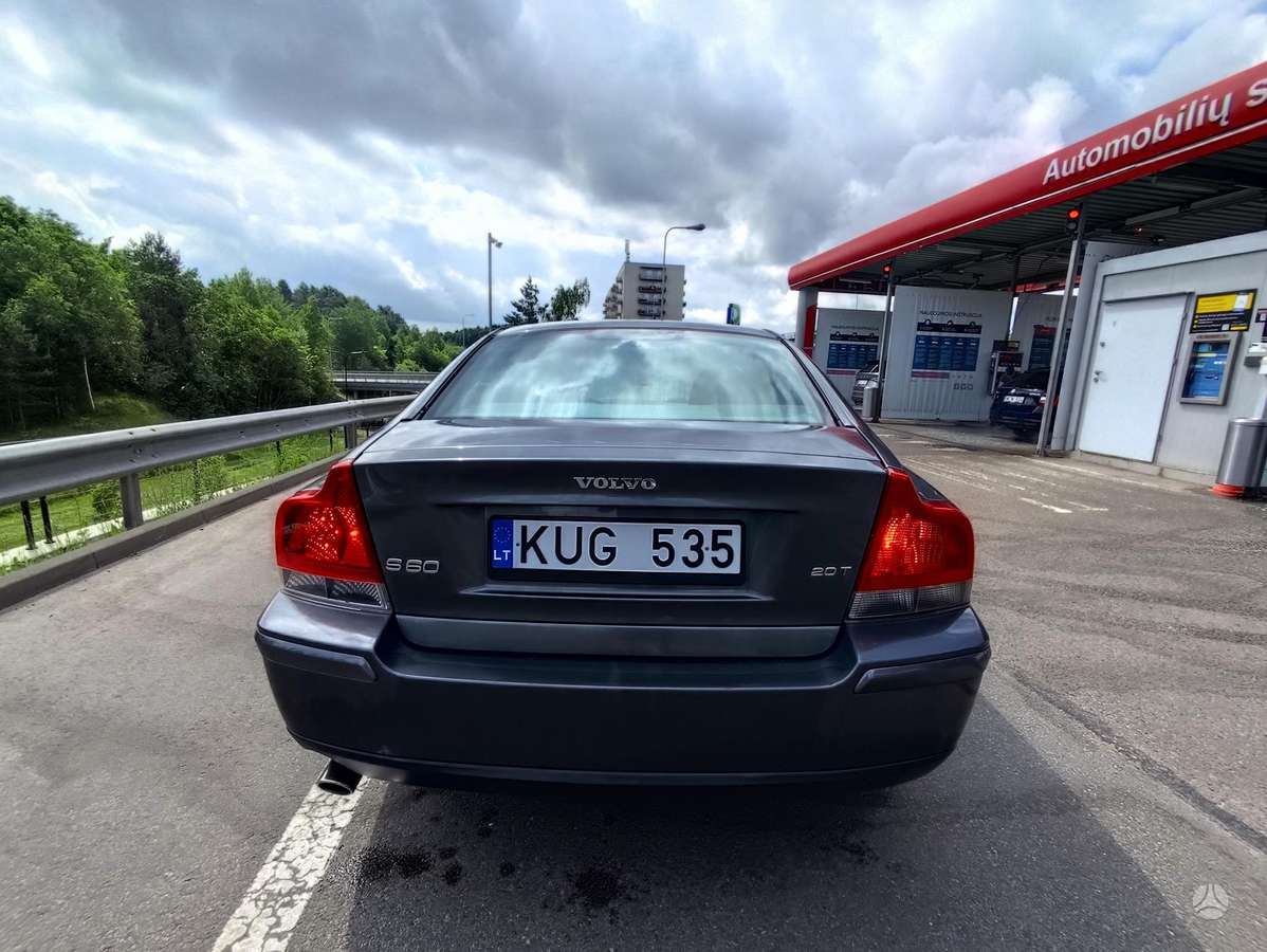 Volvo S60, 2.0 l., Седан