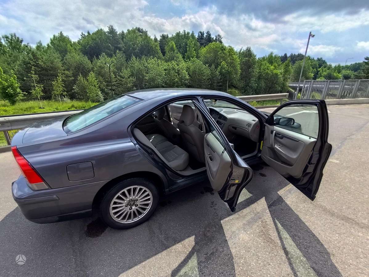 Volvo S60, 2.0 l., Седан