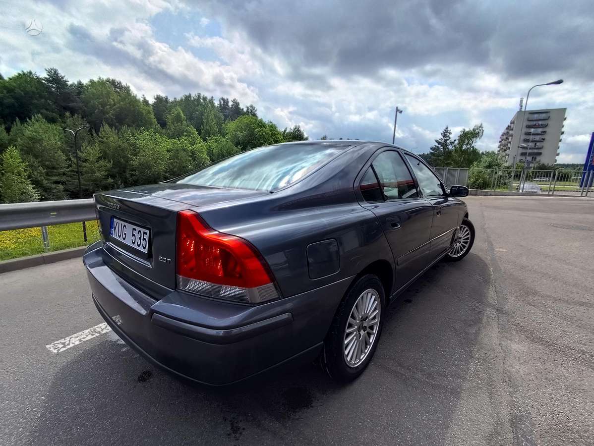Volvo S60, 2.0 l., Седан