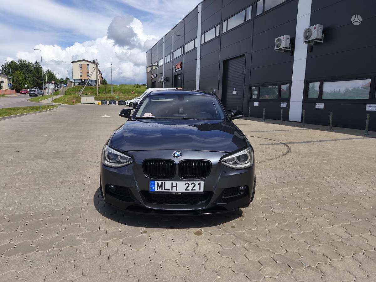 BMW 118, 2.0 l., hatchback