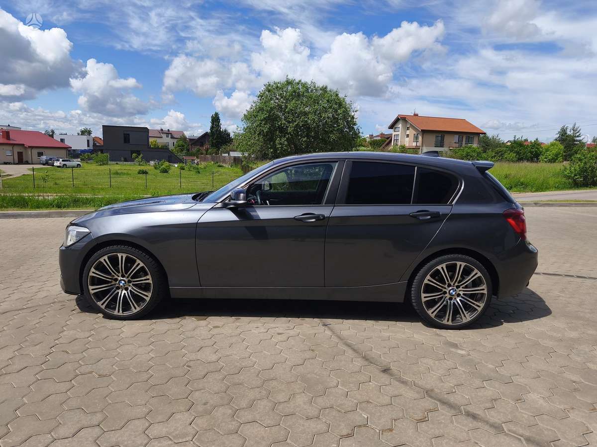 BMW 118, 2.0 l., Хэтчбек