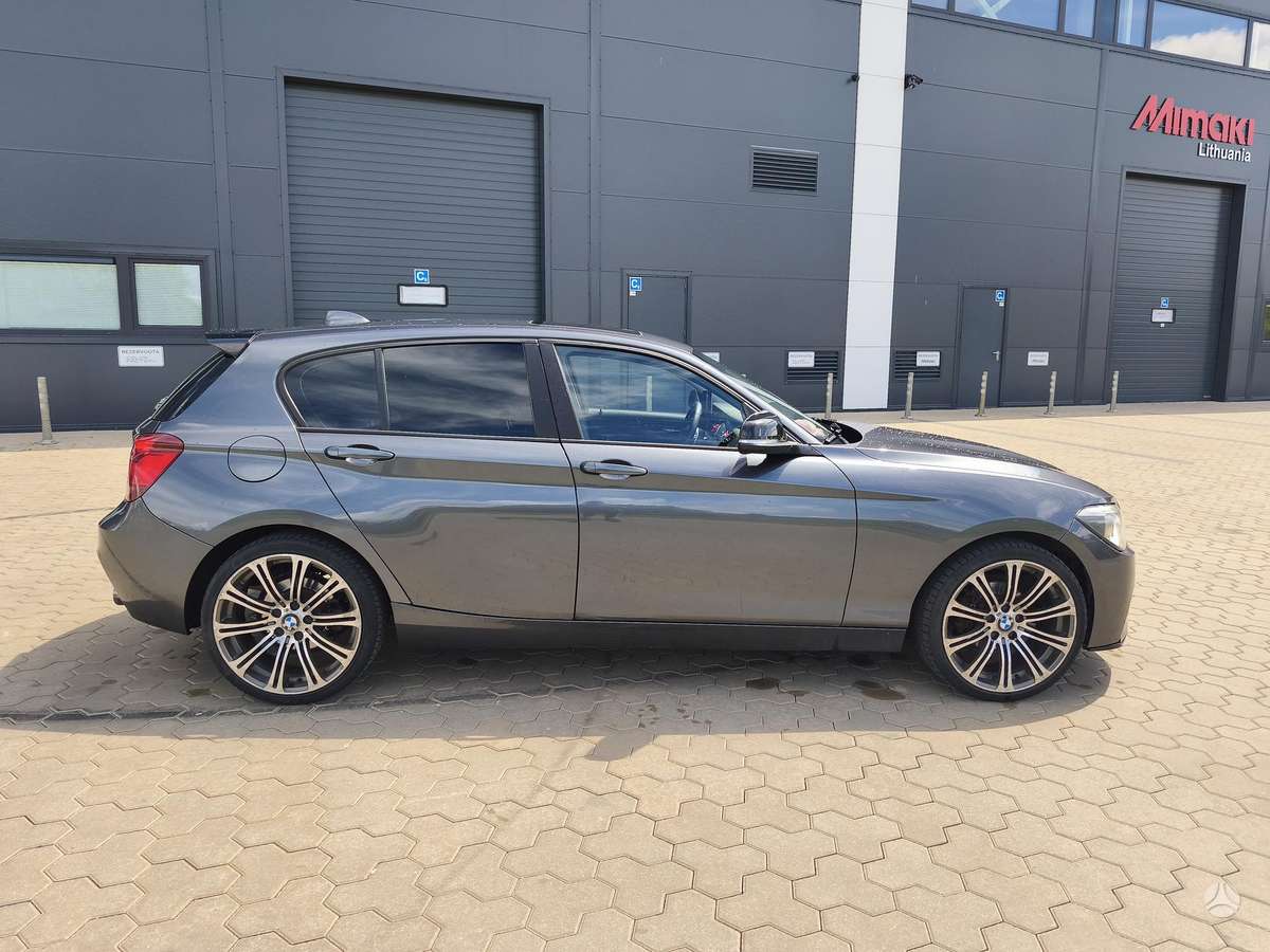 BMW 118, 2.0 l., hatchback