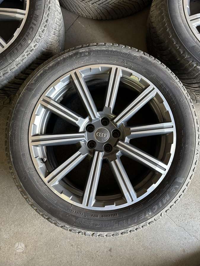 Audi, light alloy, R20