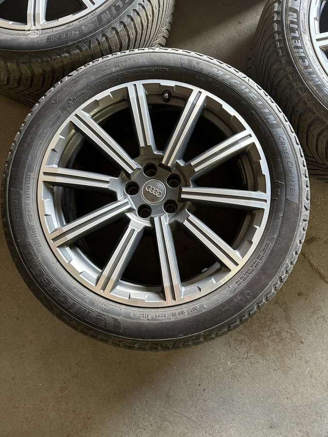 Audi, light alloy, R20