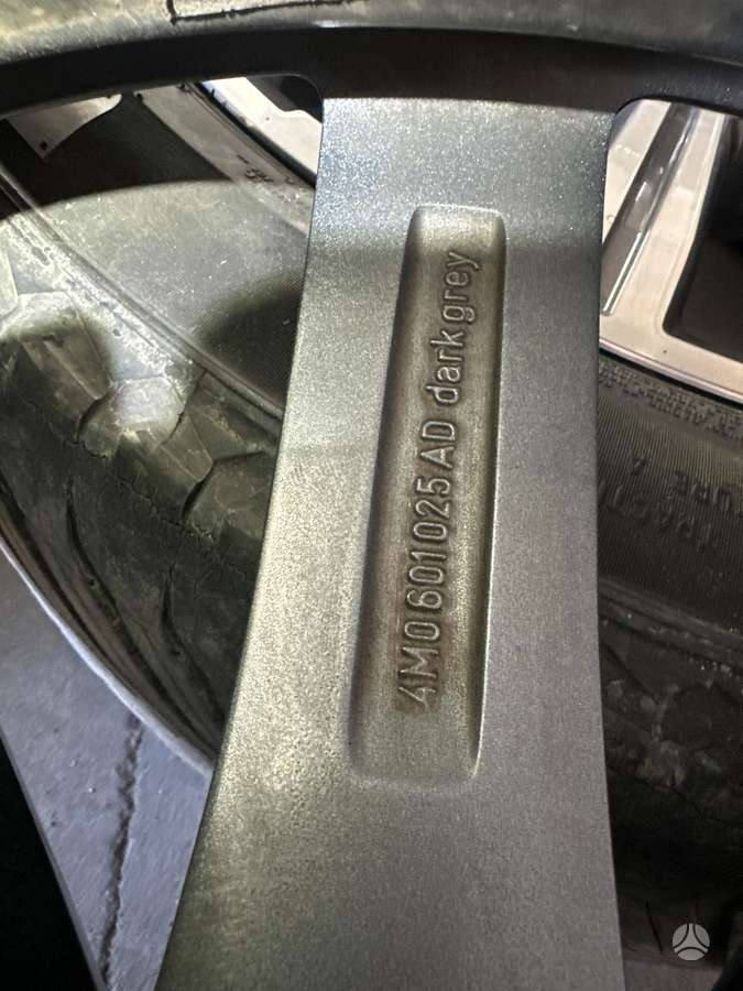 Audi, light alloy, R20