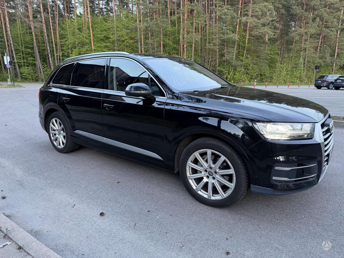Audi Q7, 3.0 l., off-road / crossover