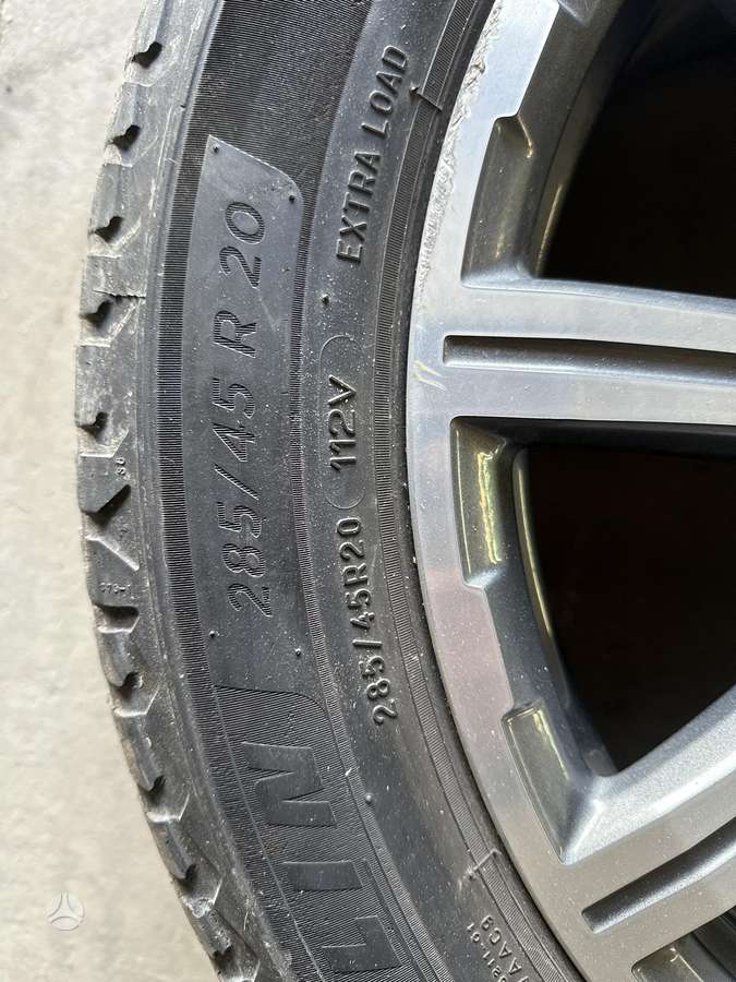 Audi, light alloy, R20
