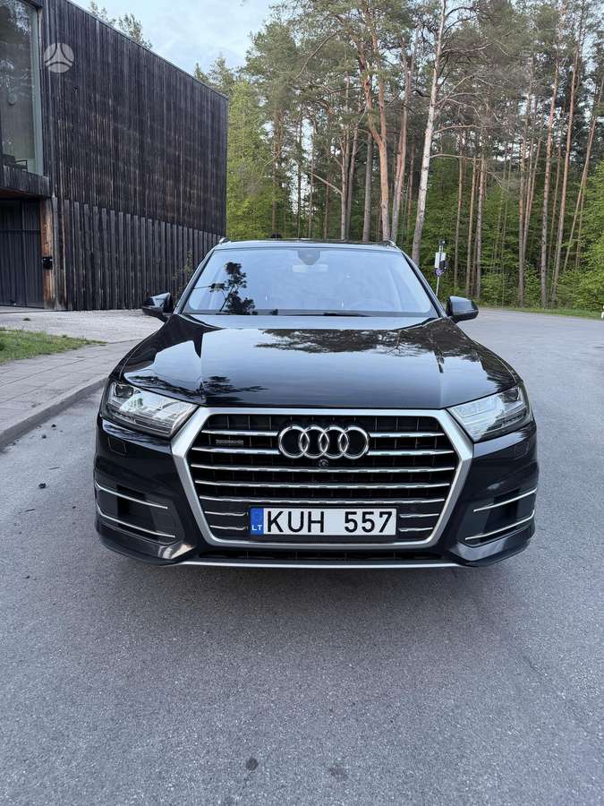 Audi Q7, 3.0 l., off-road / crossover