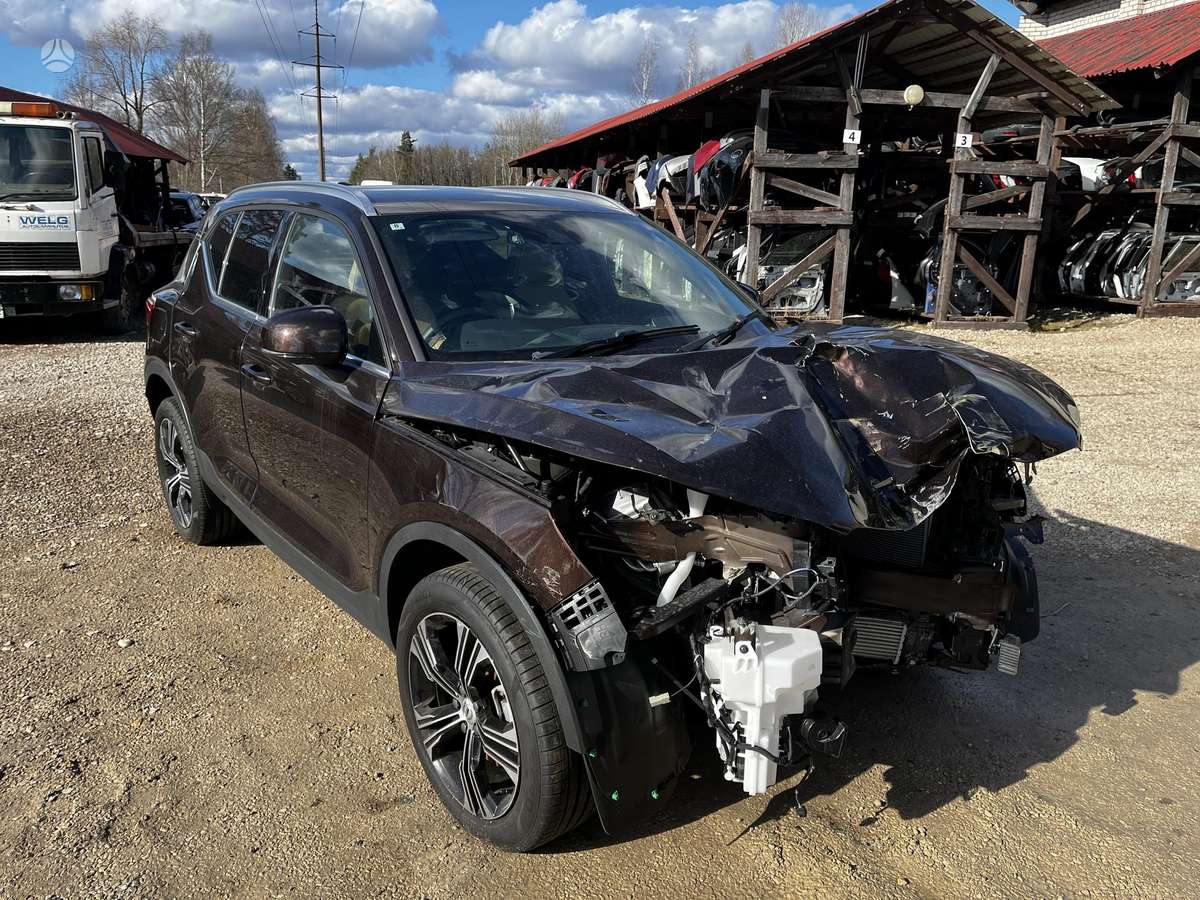 Volvo XC40, 4384, по частям