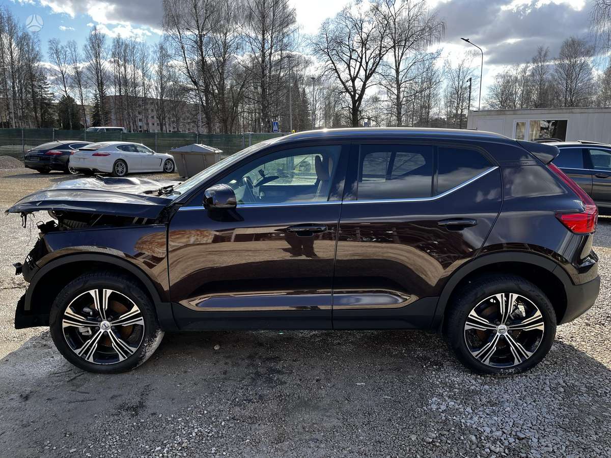 Volvo XC40, 4384, dalimis