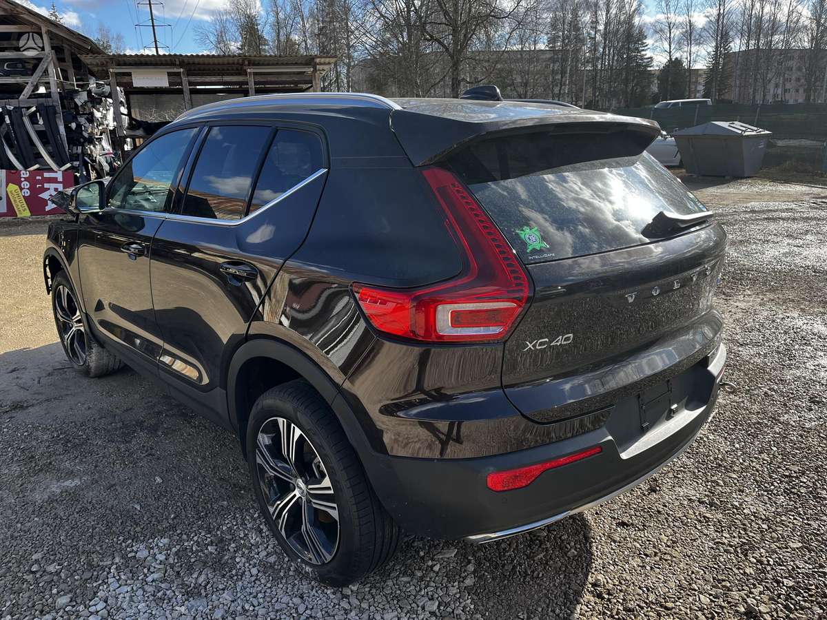 Volvo XC40, 4384, по частям