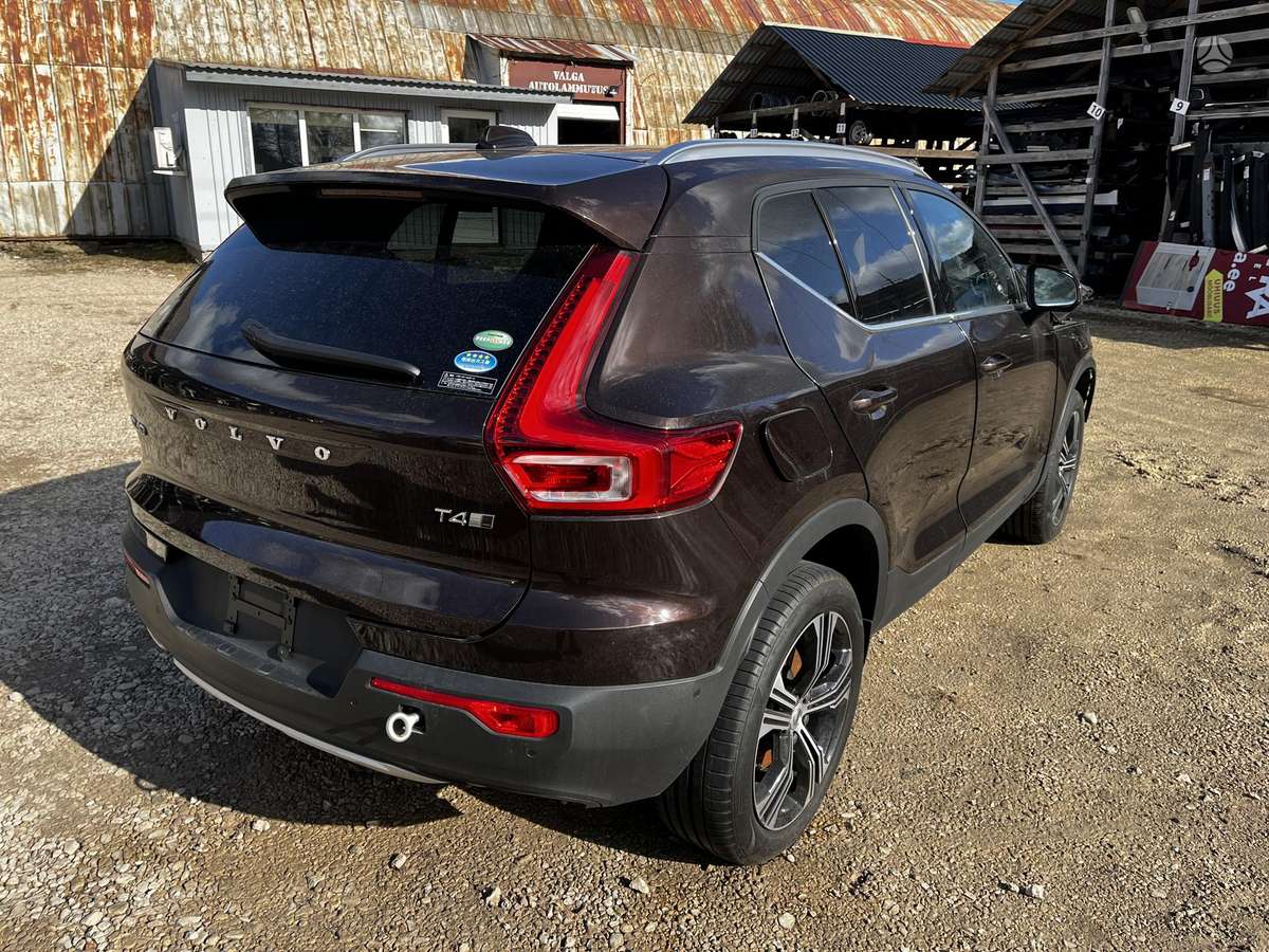 Volvo XC40, 4384, по частям
