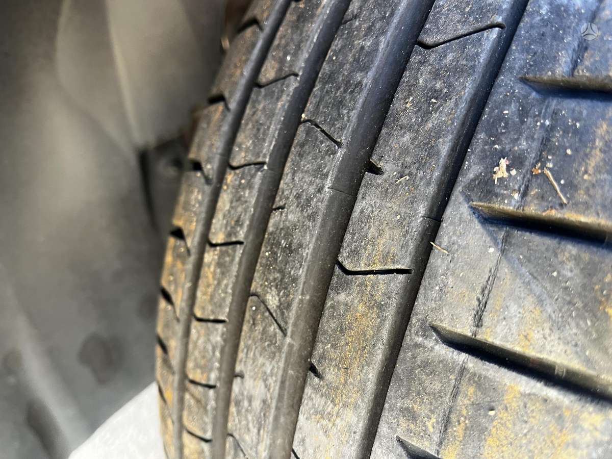Volvo XC40, 4384, по частям