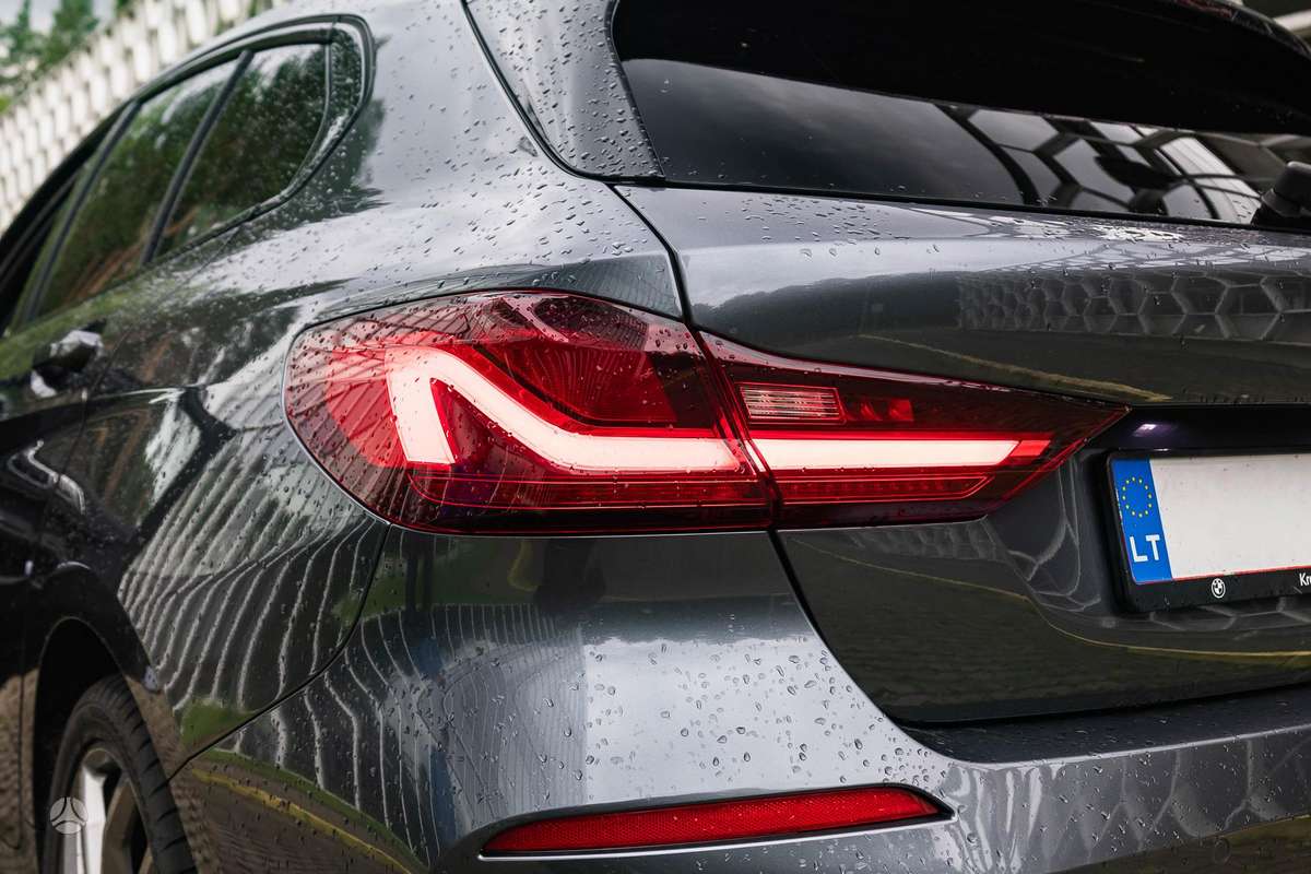 BMW 120, 2.0 l., hatchback