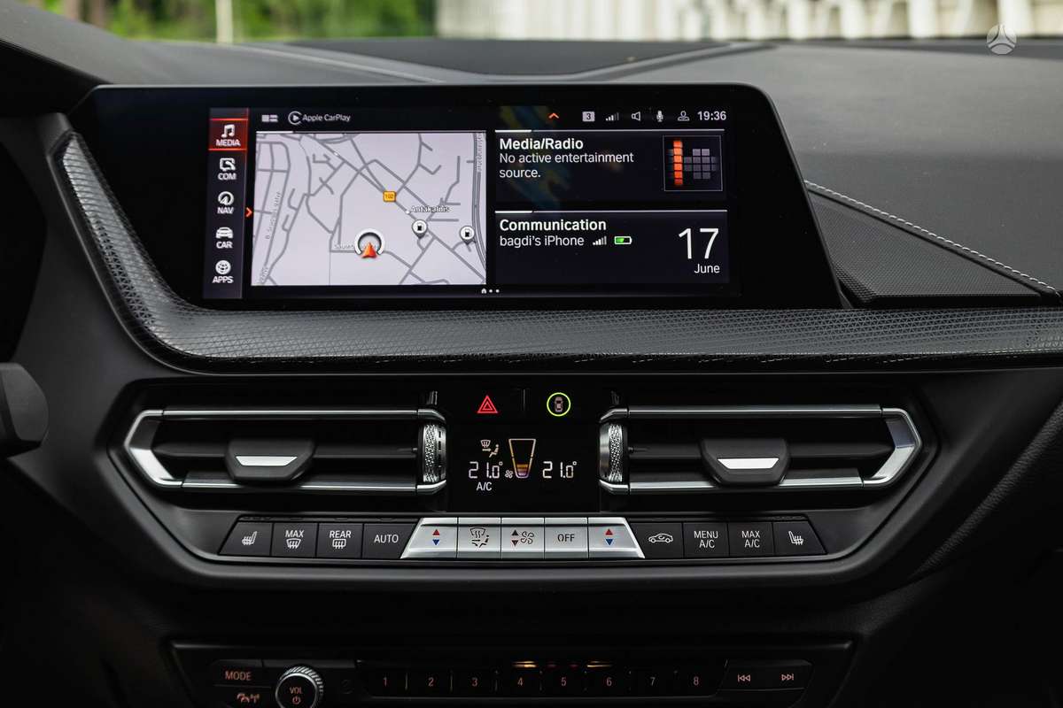 BMW 120, 2.0 l., hatchback