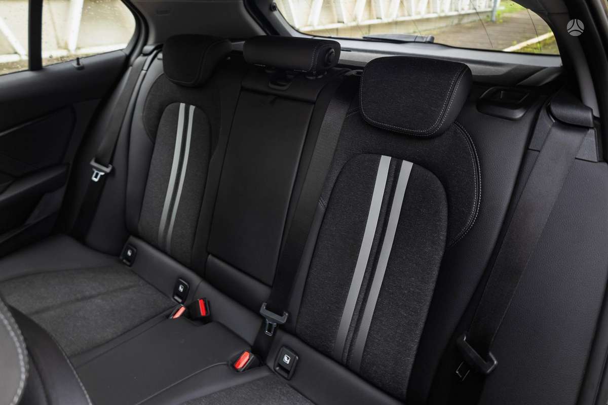 BMW 120, 2.0 l., hatchback