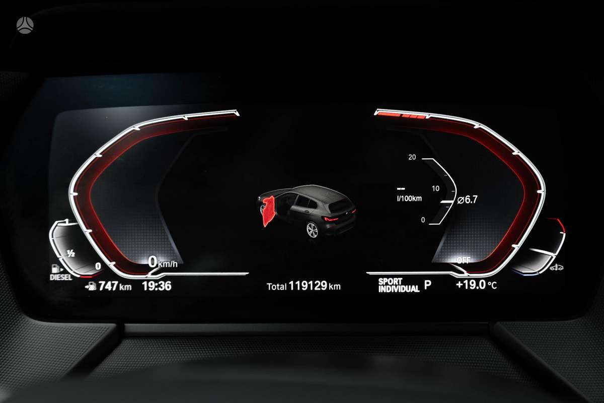 BMW 120, 2.0 l., hatchback