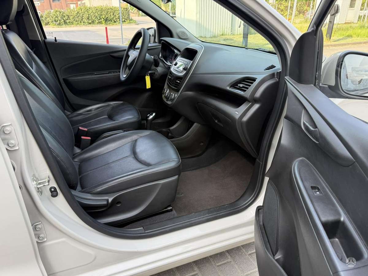 Chevrolet Spark, 1.0 l., hečbekas