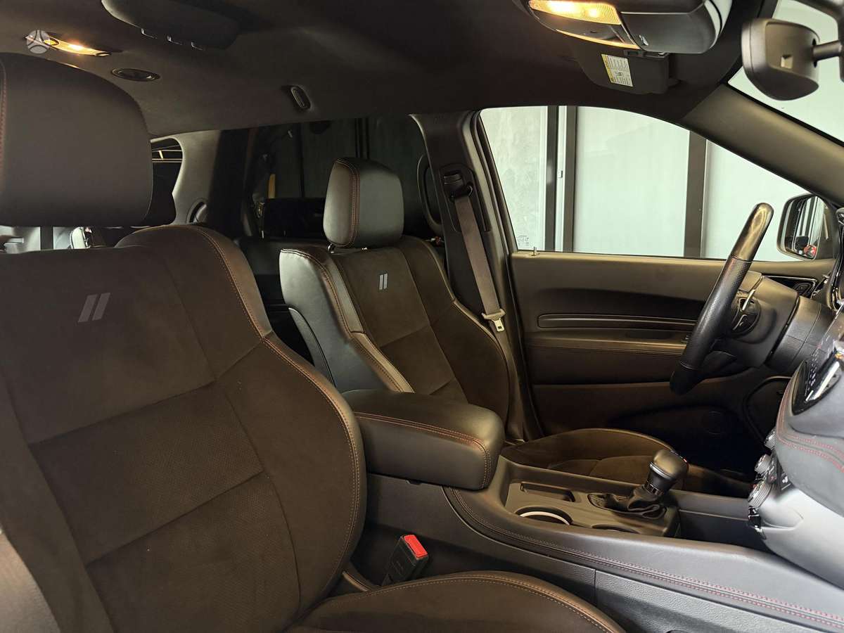 Dodge Durango, 5.7 l., off-road / crossover