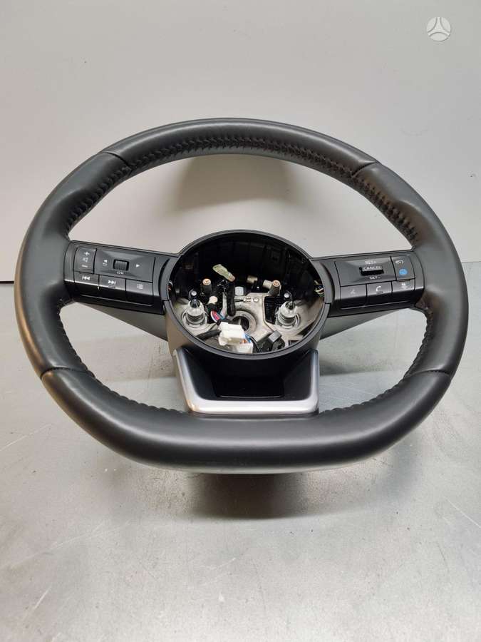 Nissan X-Trail steering wheel