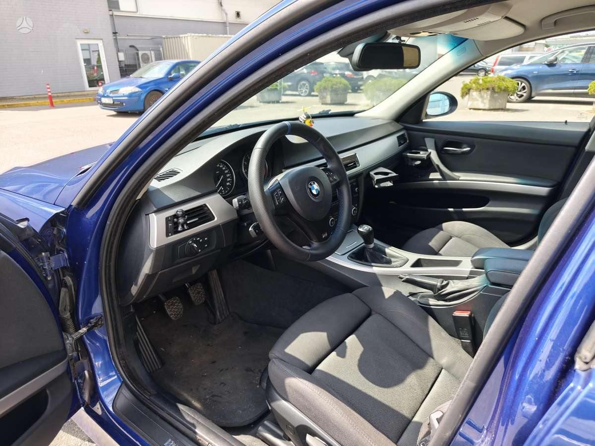 BMW 318, 2.0 l., Седан