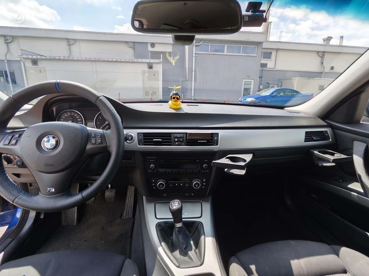 BMW 318, 2.0 l., Седан