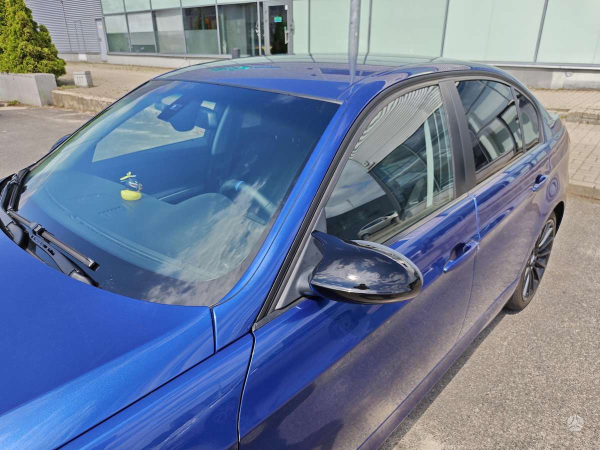 BMW 318, 2.0 l., Седан