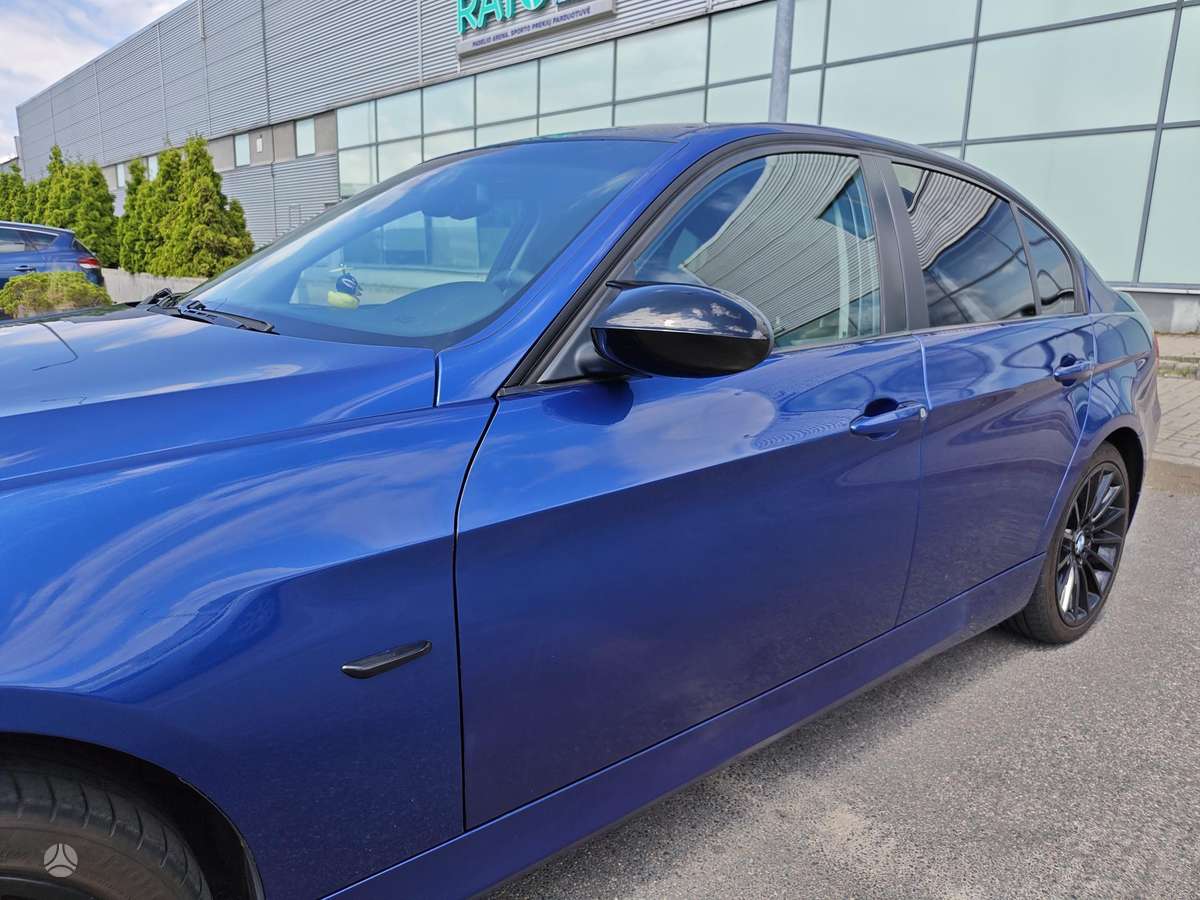 BMW 318, 2.0 l., Седан