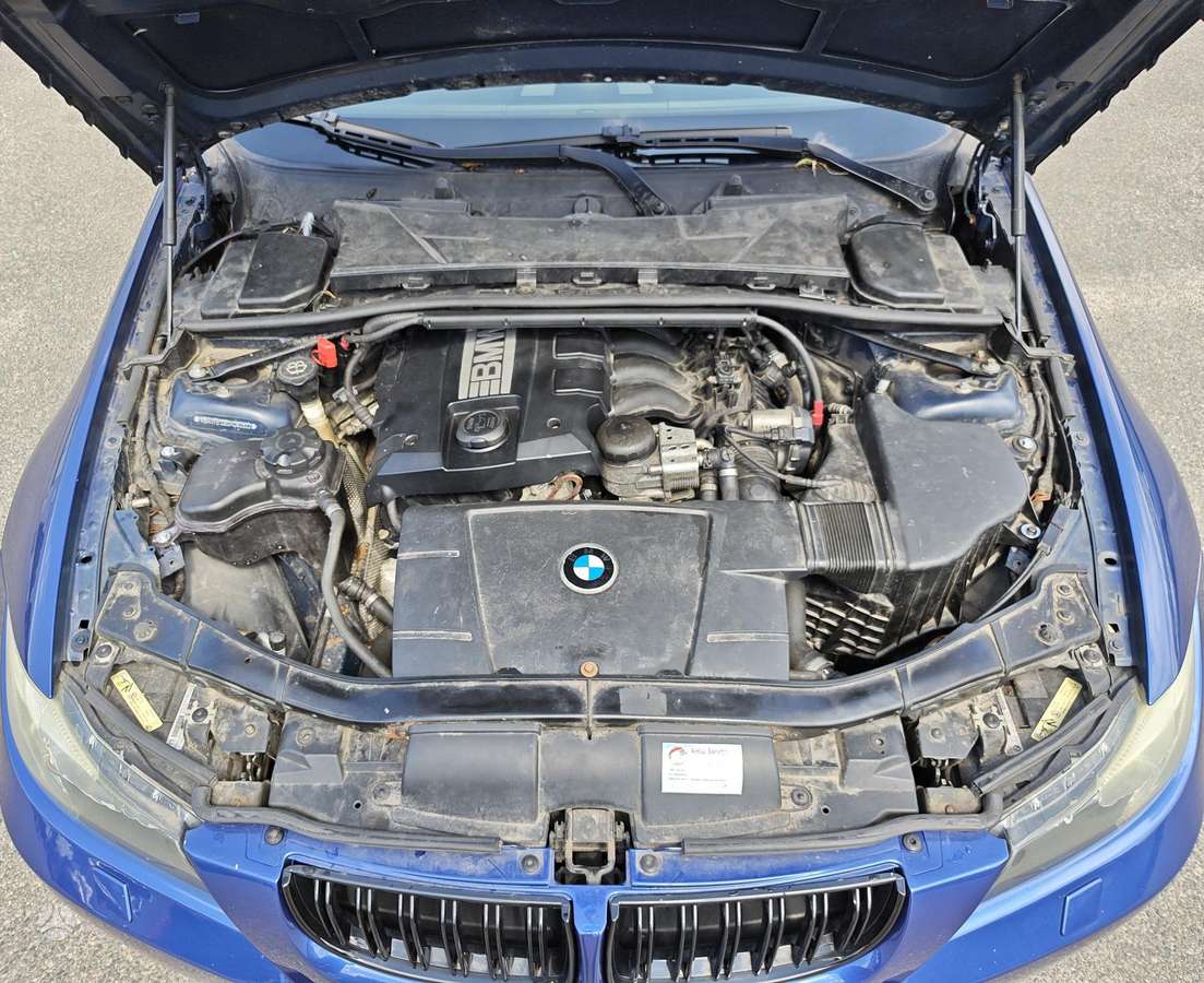 BMW 318, 2.0 l., Седан